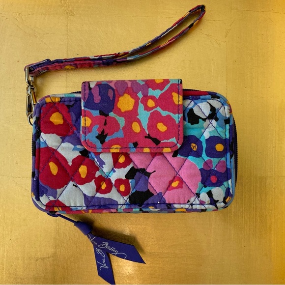 Vera Bradley Wristlet - Picture 11 of 12